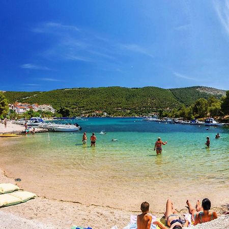 Apartments And Rooms With Parking Space Grebastica, Sibenik - 17831 Екстер'єр фото