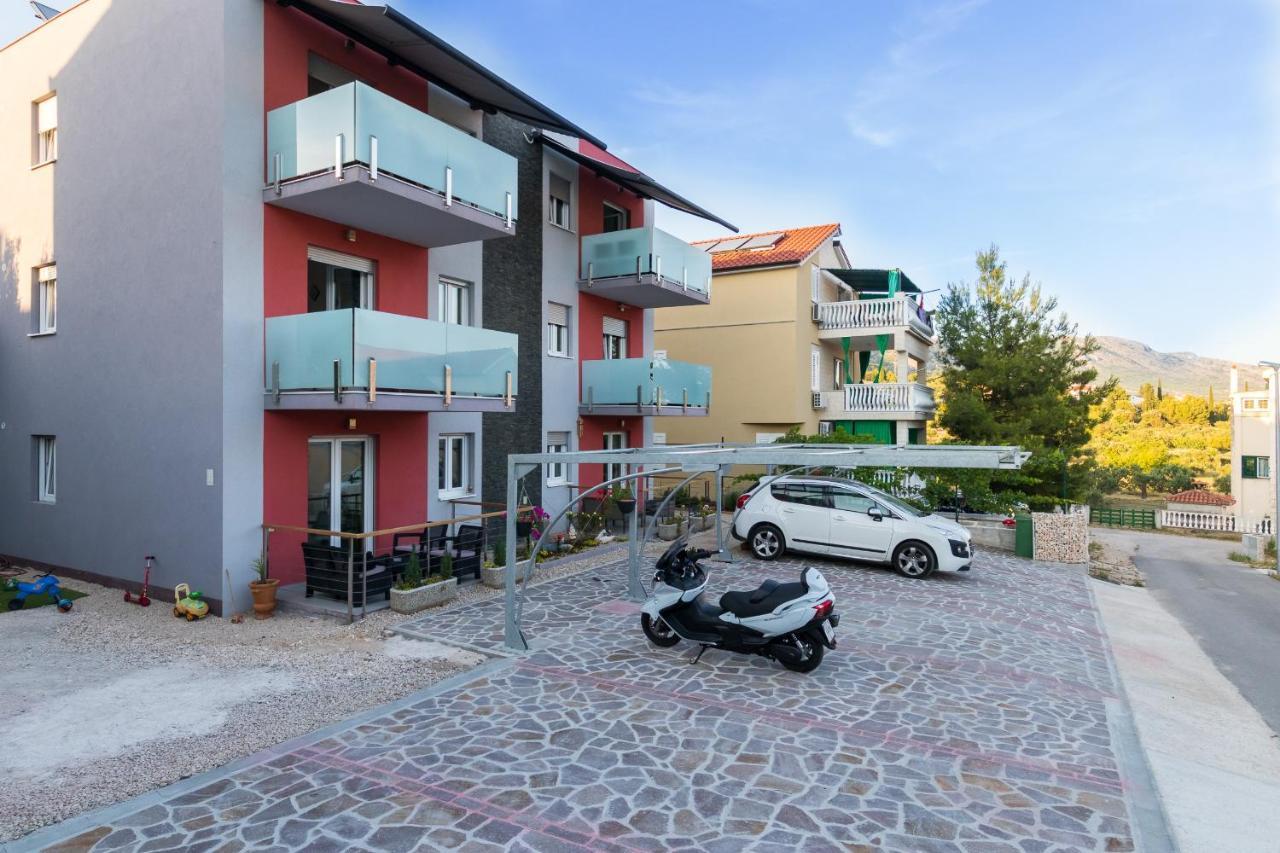 Apartments And Rooms With Parking Space Grebastica, Sibenik - 17831 Екстер'єр фото
