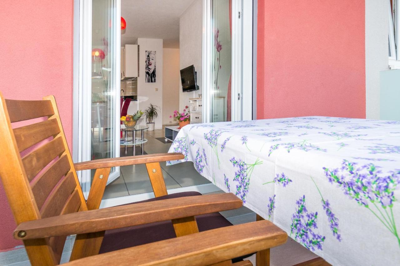 Apartments And Rooms With Parking Space Grebastica, Sibenik - 17831 Екстер'єр фото