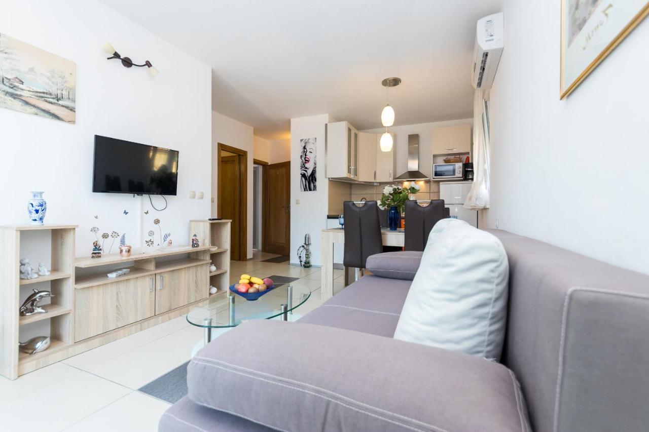 Apartments And Rooms With Parking Space Grebastica, Sibenik - 17831 Екстер'єр фото