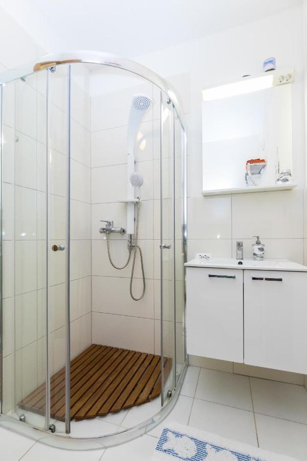 Apartments And Rooms With Parking Space Grebastica, Sibenik - 17831 Екстер'єр фото