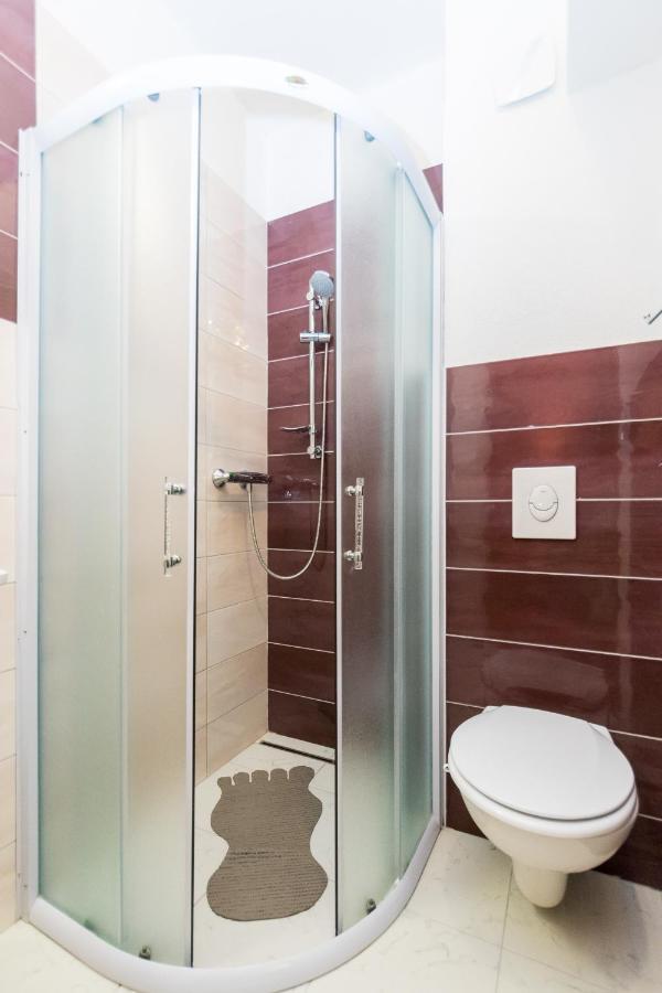 Apartments And Rooms With Parking Space Grebastica, Sibenik - 17831 Екстер'єр фото