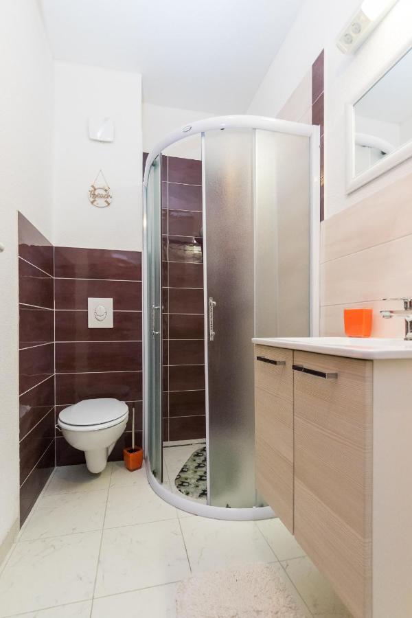 Apartments And Rooms With Parking Space Grebastica, Sibenik - 17831 Екстер'єр фото