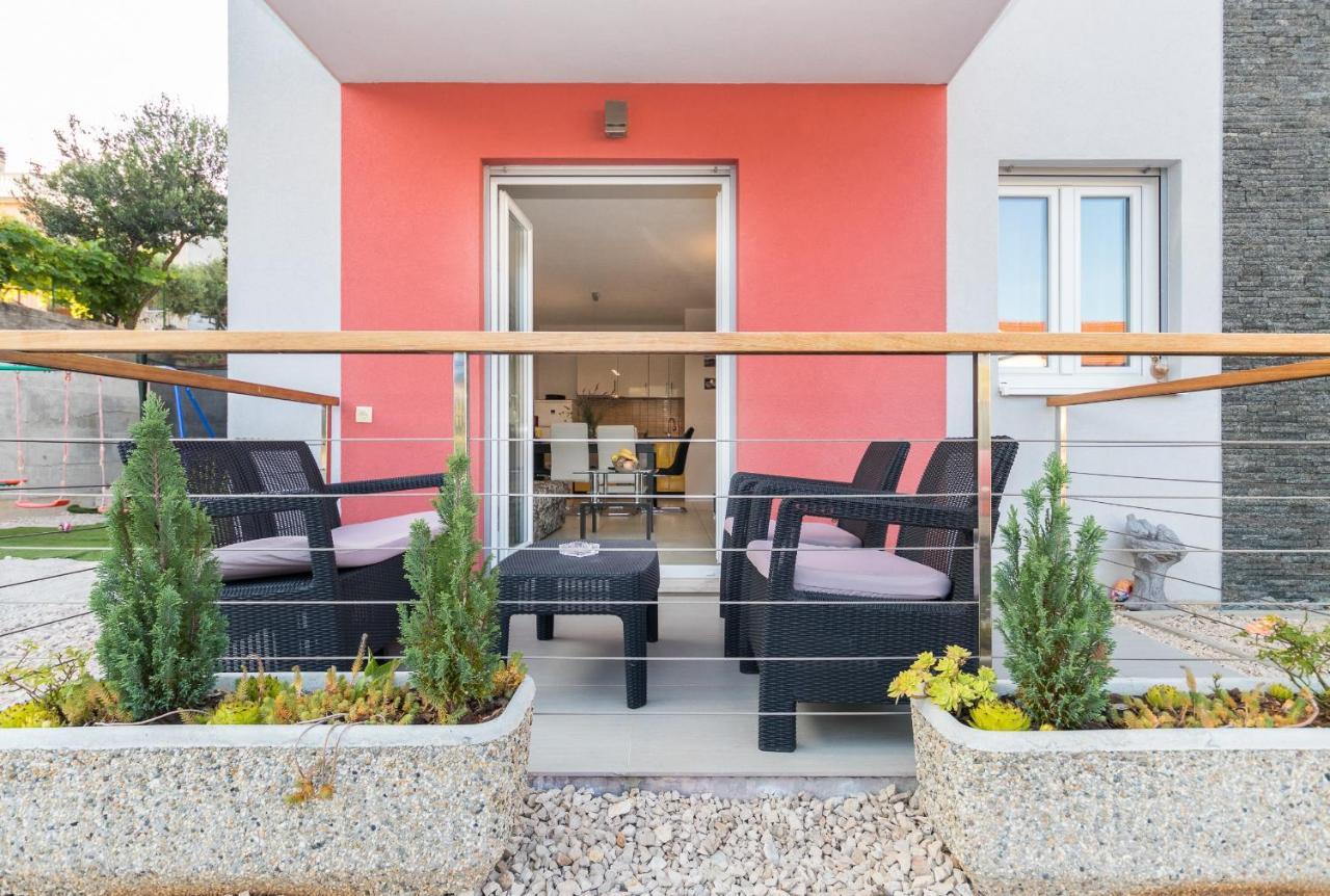 Apartments And Rooms With Parking Space Grebastica, Sibenik - 17831 Екстер'єр фото